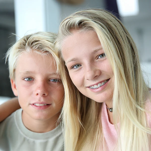 Kieferorthopädie für Kinder & Jugendliche Kieferorthopädie Kinder Jugendliche